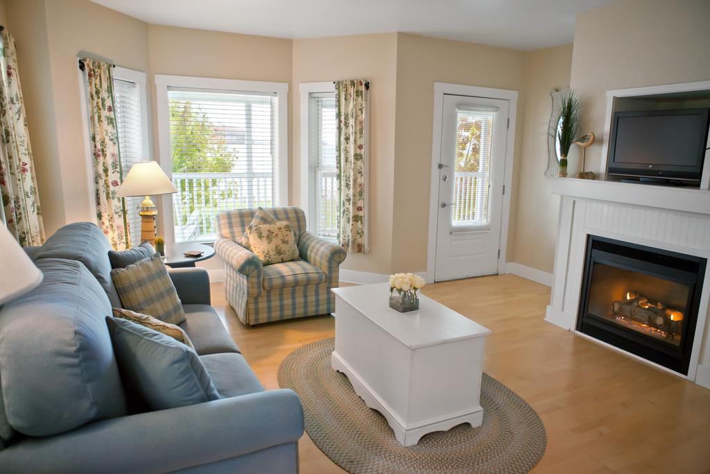Edgewater Resort Ephraim Room photo